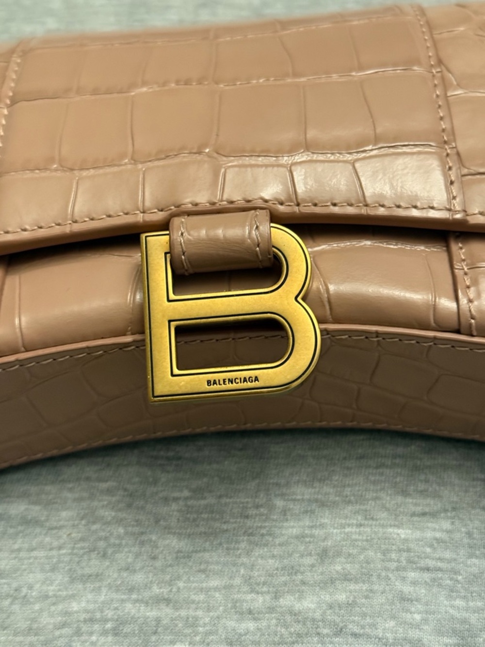 Balenciaga Blush Croc-Embossed B Clutch - Picture 3 of 11
